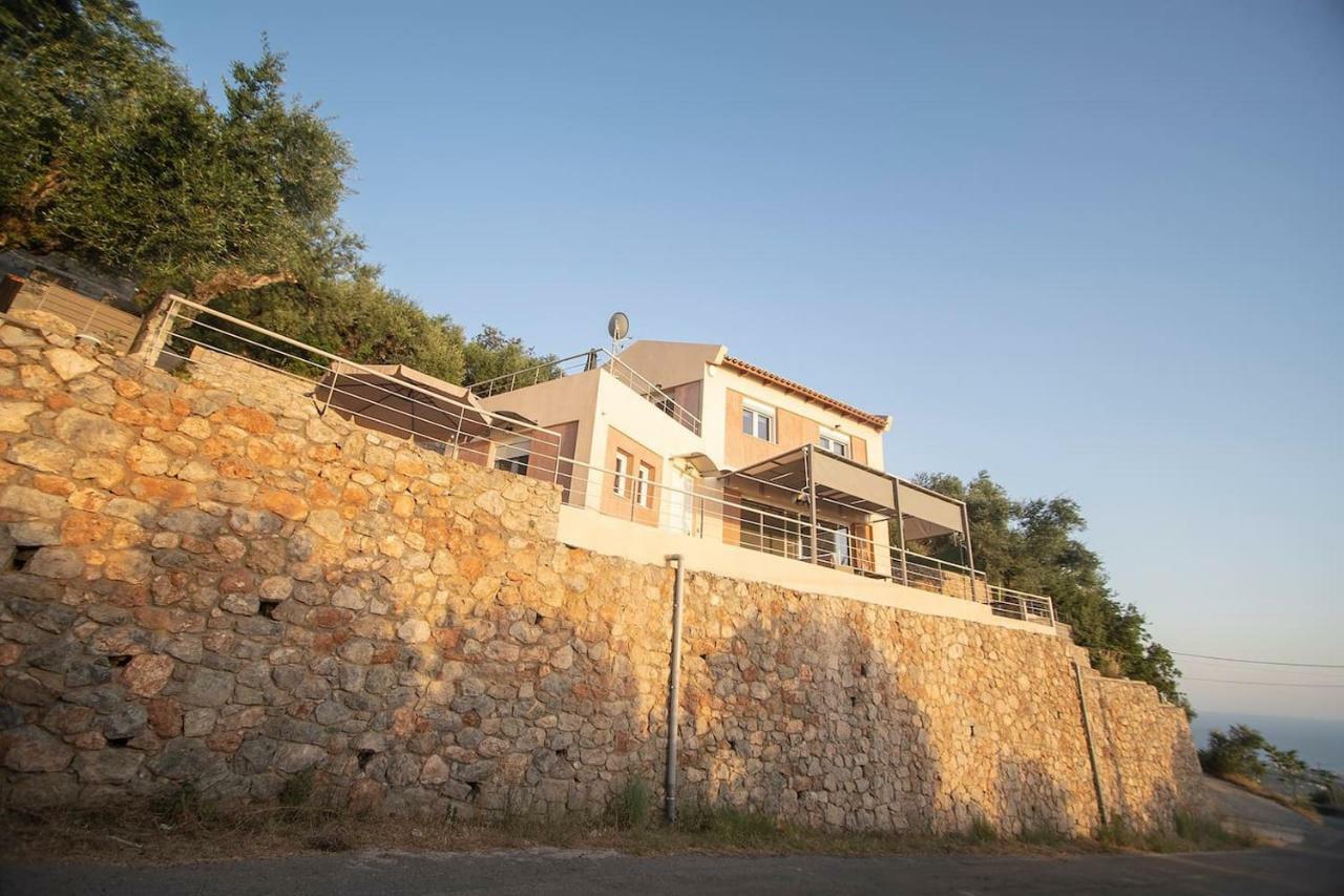 Messinian Sunset Villa Каламата Екстериор снимка