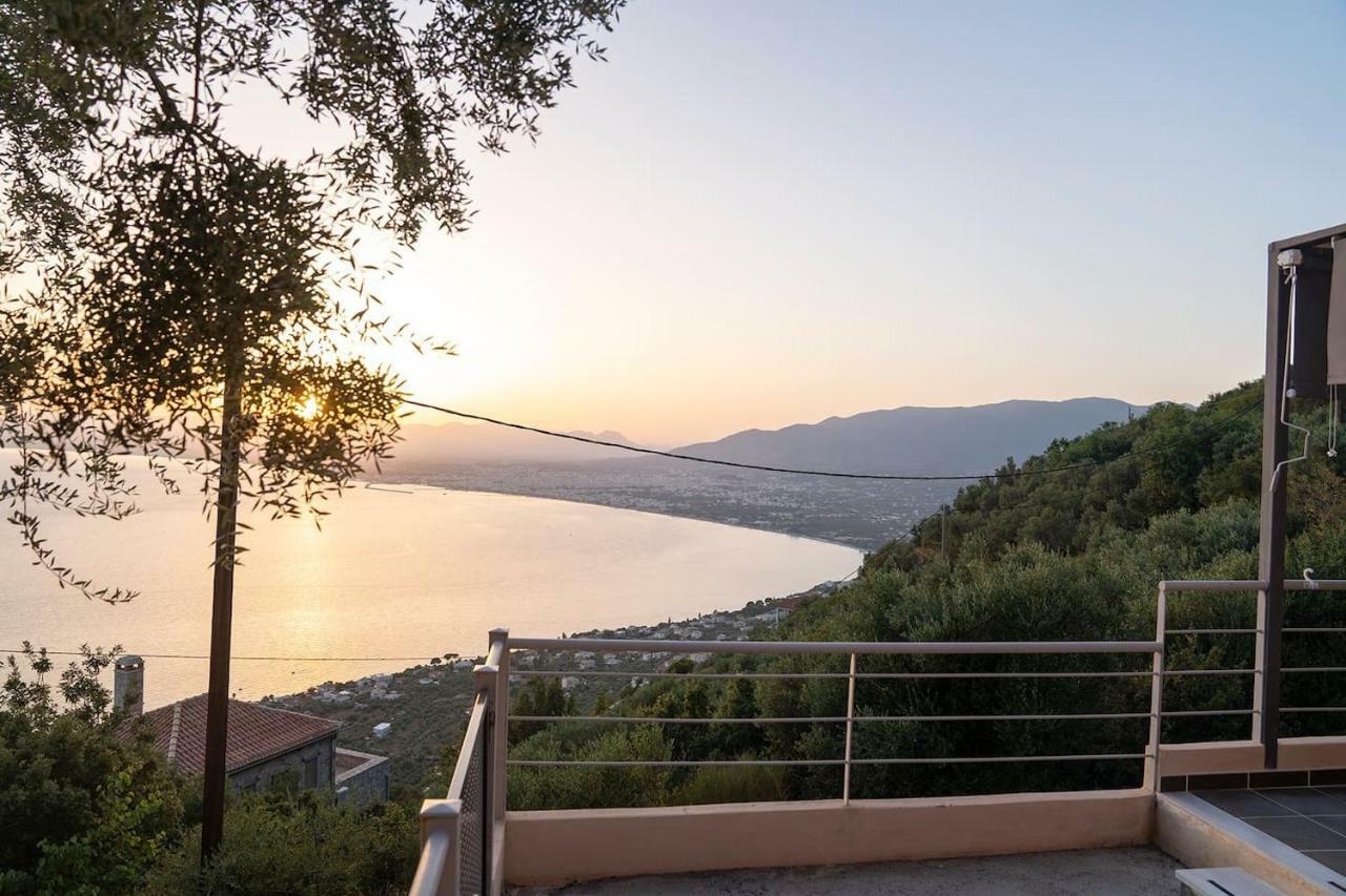 Messinian Sunset Villa Каламата Екстериор снимка