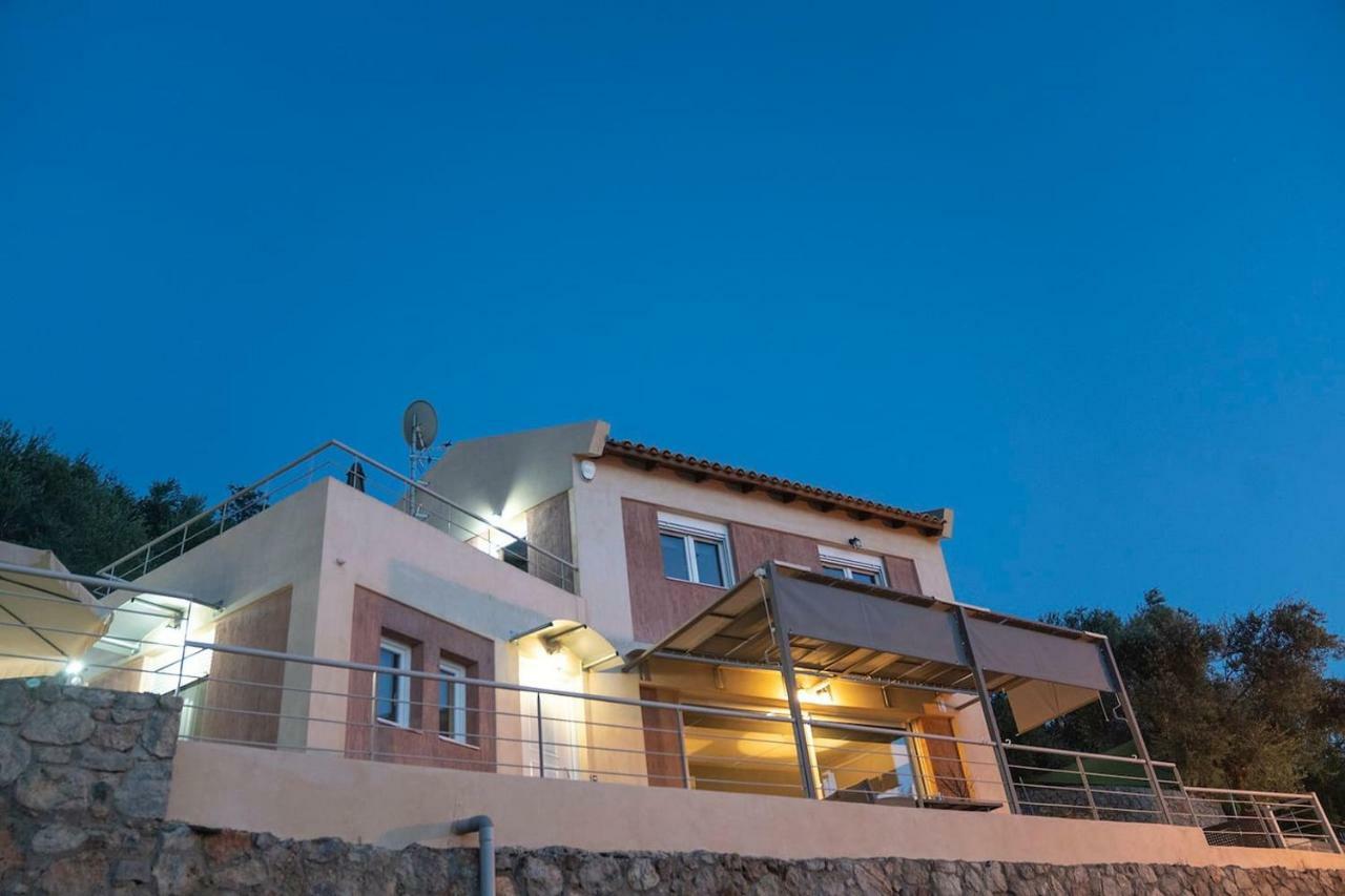 Messinian Sunset Villa Каламата Екстериор снимка