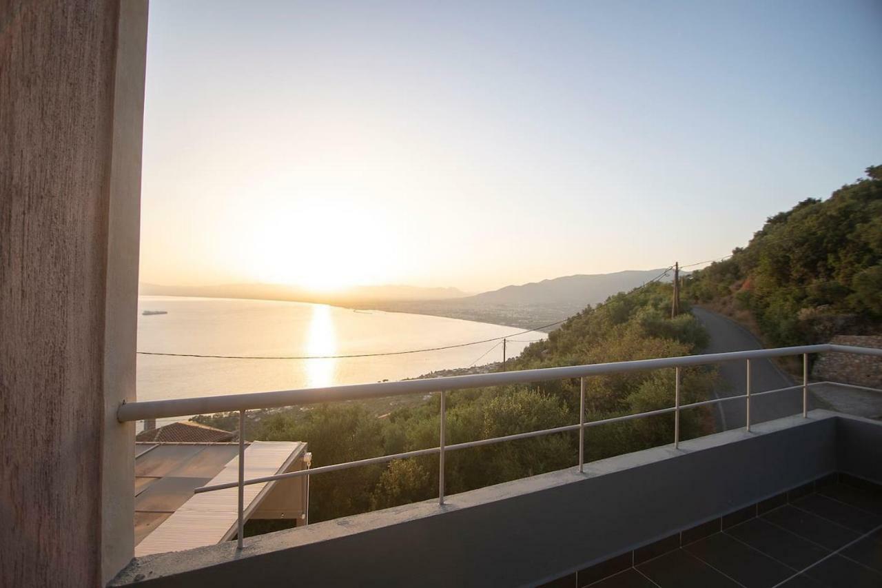 Messinian Sunset Villa Каламата Екстериор снимка