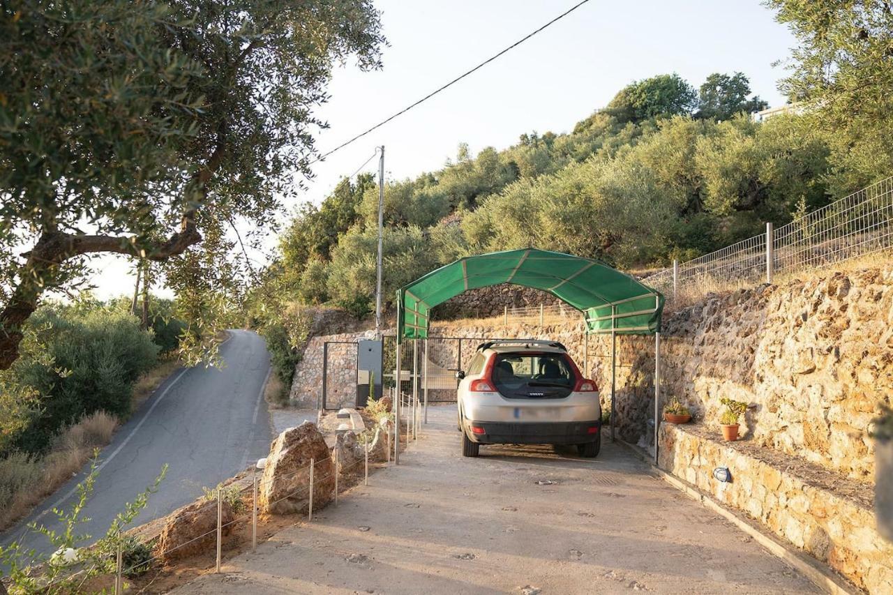 Messinian Sunset Villa Каламата Екстериор снимка