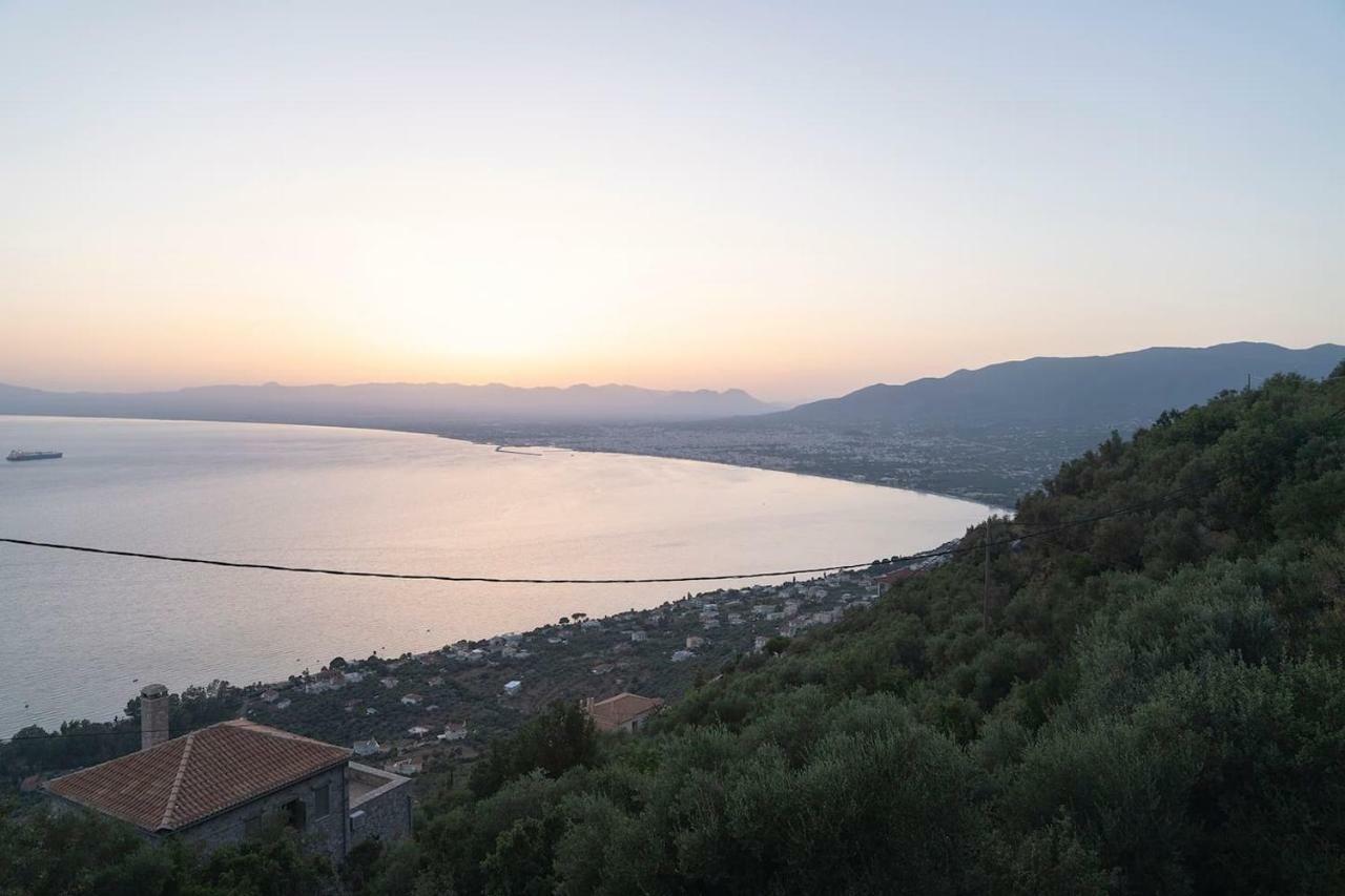 Messinian Sunset Villa Каламата Екстериор снимка